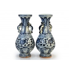 1388 A pair Yuan Dynasty B&W double handles vases